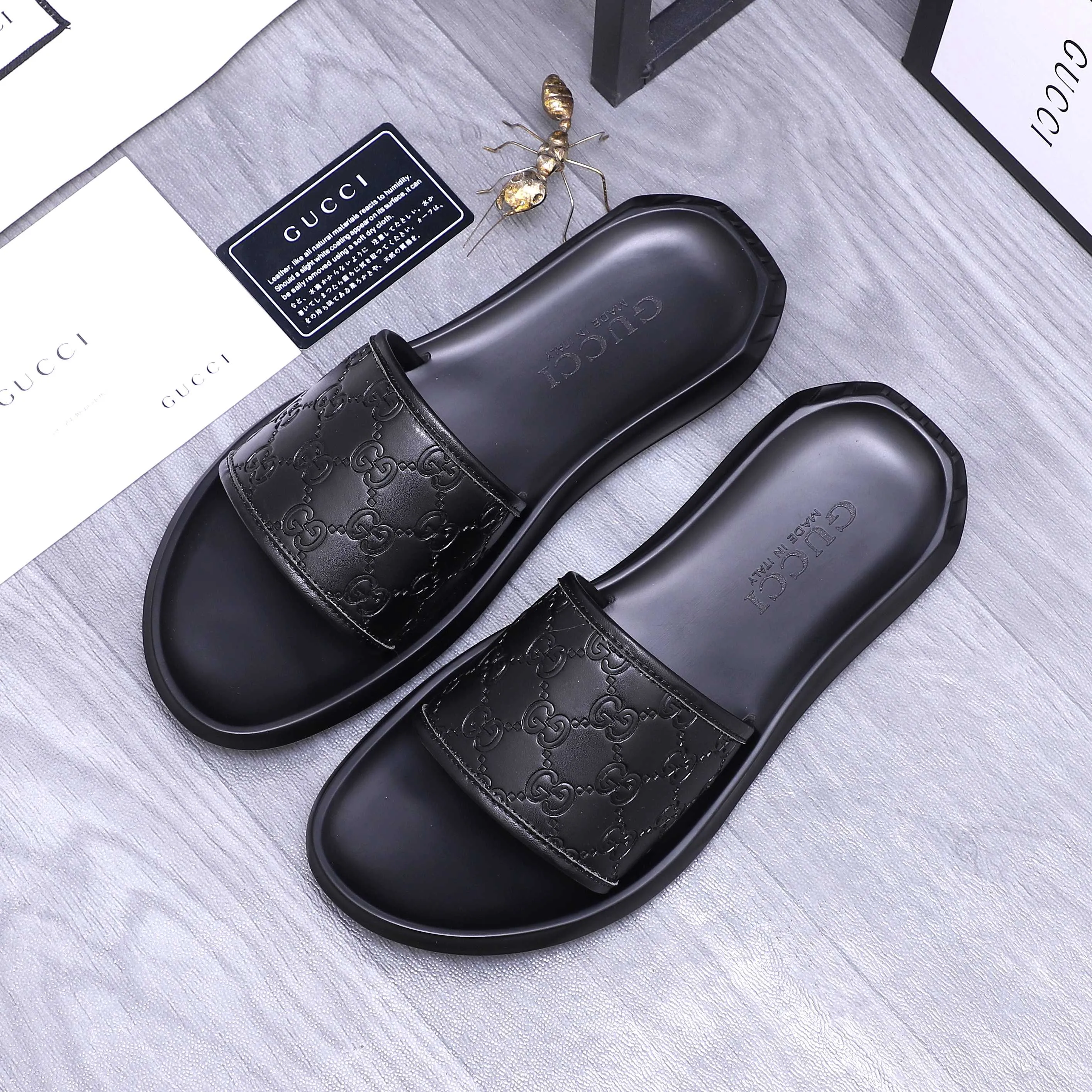 Men's shoes 💰280 Product trademark: GUCCI "Gucci" slippers Regular size: 38-44 (45.46 custom-made, non-returnable) Product materials: Selected embossed cowhide upper, instep imitation leather lining, original outsole
